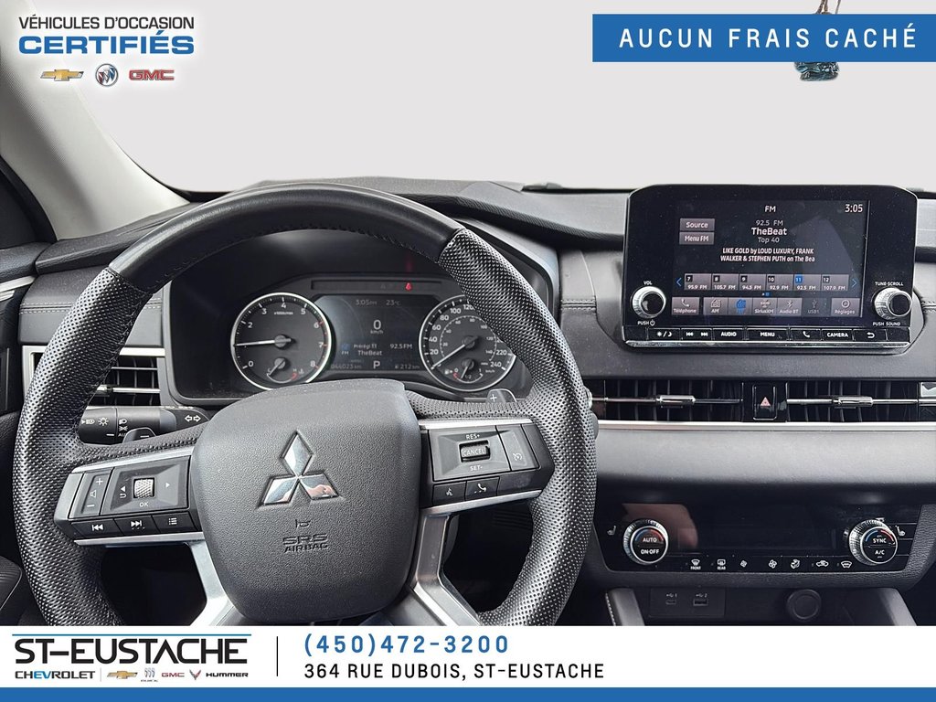 Mitsubishi Outlander  2023 à Saint-Eustache, Québec - 8 - w1024h768px