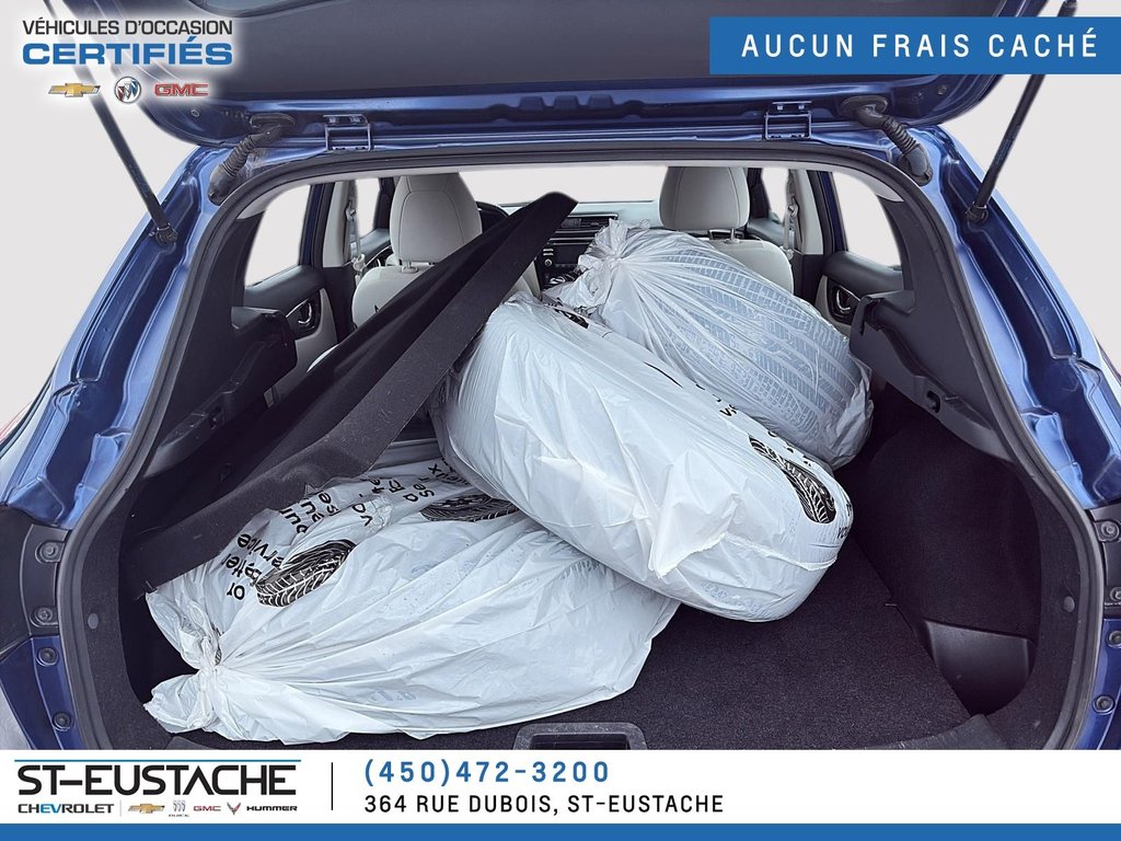 Nissan Qashqai  2018 à Saint-Eustache, Québec - 6 - w1024h768px
