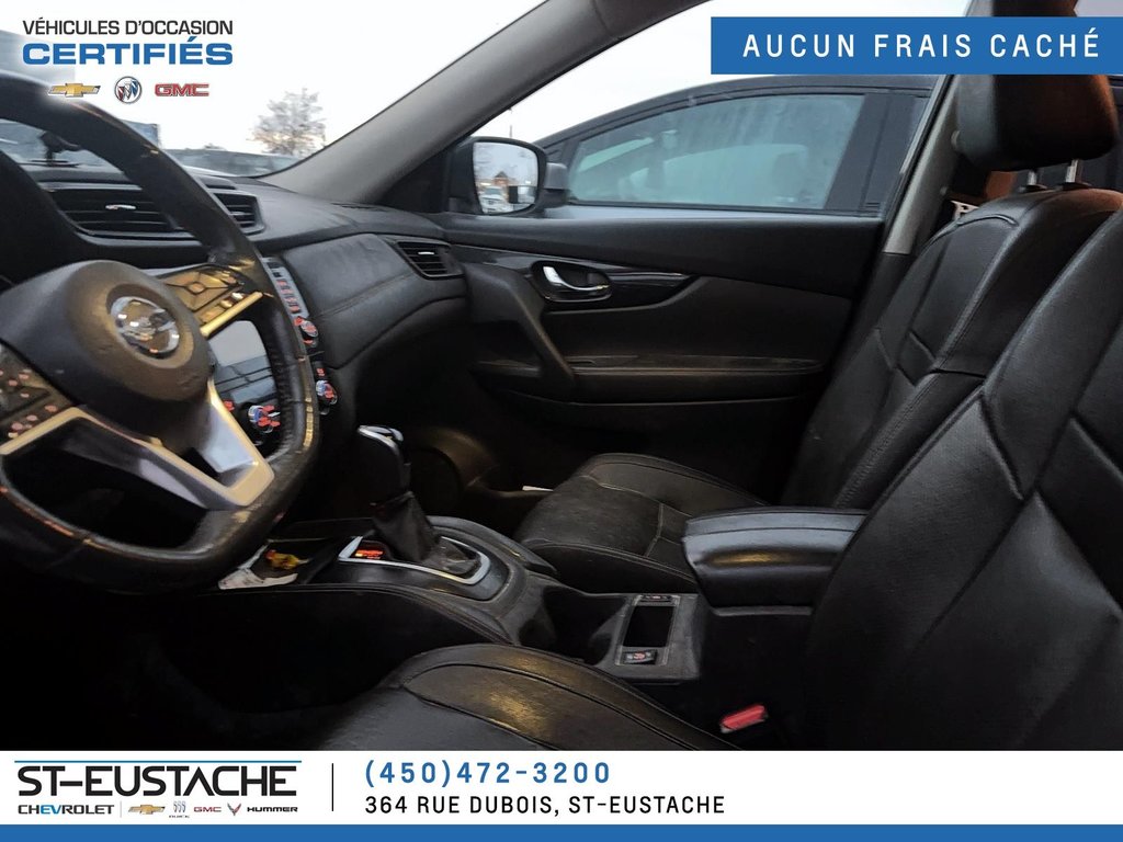 Nissan Rogue  2017 à Saint-Eustache, Québec - 15 - w1024h768px