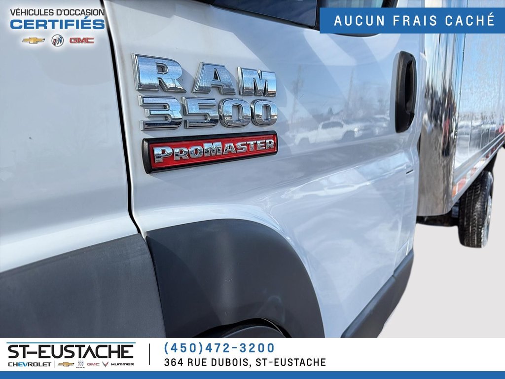 2018 Ram ProMaster Cargo Van in Saint-Eustache, Quebec - 3 - w1024h768px