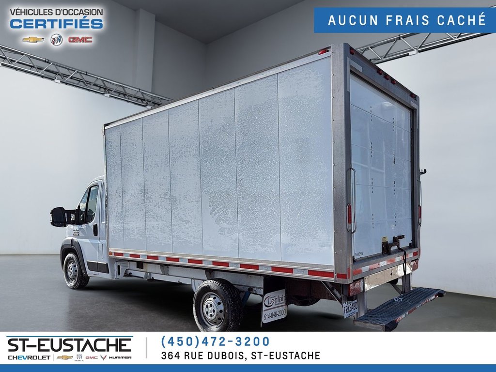 2018 Ram ProMaster Cargo Van in Saint-Eustache, Quebec - 6 - w1024h768px