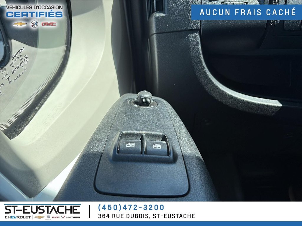 Ram ProMaster Cargo Van  2018 à Saint-Eustache, Québec - 11 - w1024h768px