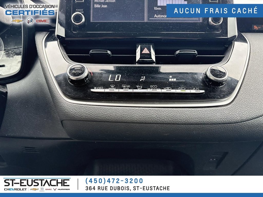 2020 Toyota Corolla in Saint-Eustache, Quebec - 13 - w1024h768px