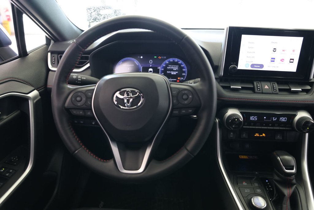 2023 Toyota RAV4 Prime in Saint-Eustache, Quebec - 7 - w1024h768px