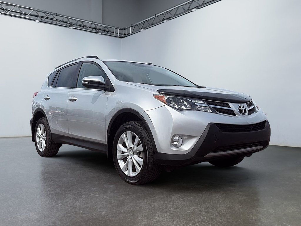 2015 Toyota RAV4 in Saint-Eustache, Quebec - 4 - w1024h768px