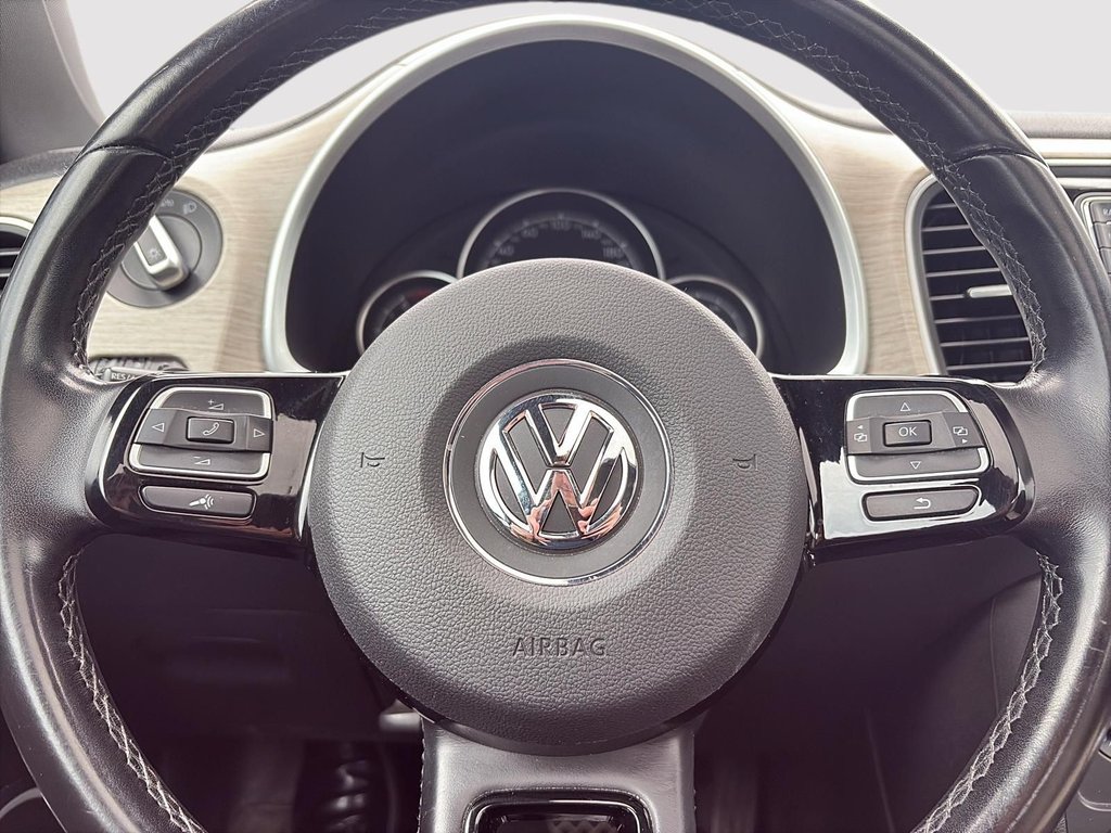 2018 Volkswagen Beetle in Saint-Eustache, Quebec - 14 - w1024h768px