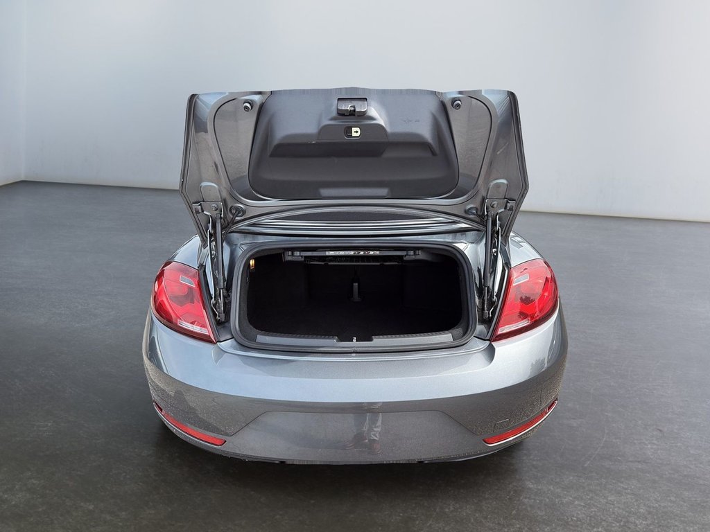 2018 Volkswagen Beetle in Saint-Eustache, Quebec - 7 - w1024h768px