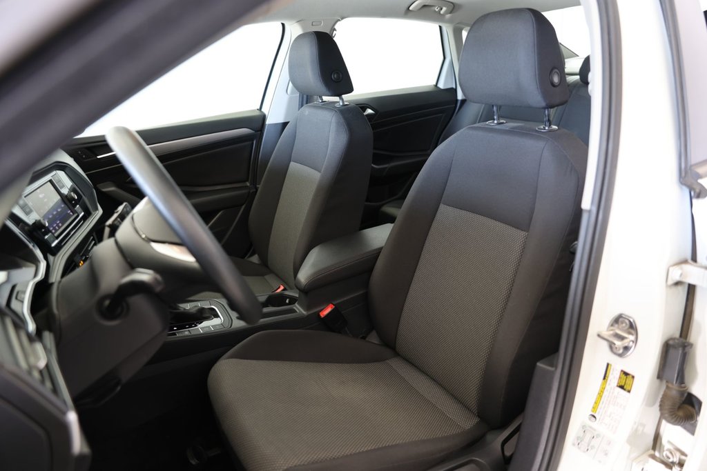 2019 Volkswagen Jetta in Saint-Eustache, Quebec - 6 - w1024h768px