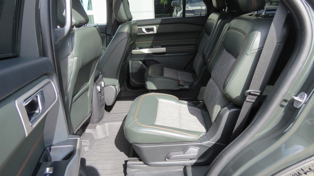 Ford EXPLORER TIMBERLINE 4WD 2023 à Les Escoumins, Québec - 7 - w1024h768px