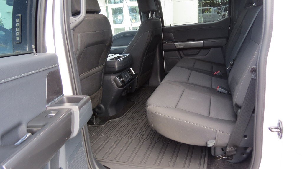 2022 Ford F-150 Super Crew XLT 157'' WB in Les Escoumins, Quebec - 7 - w1024h768px