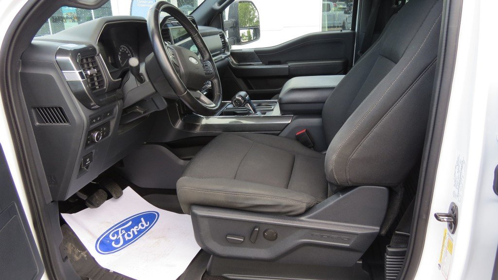 2022 Ford F-150 Super Crew XLT 157'' WB in Les Escoumins, Quebec - 6 - w1024h768px