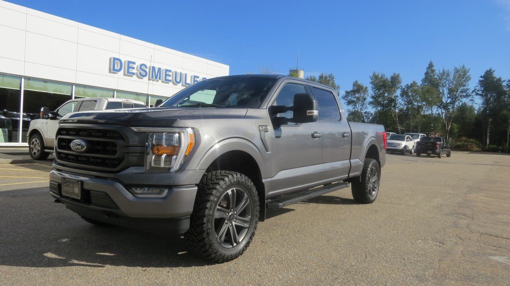 Ford F-150 Super Crew XLT 157'' WB 2023 à Les Escoumins, Québec - 1 - w1024h768px