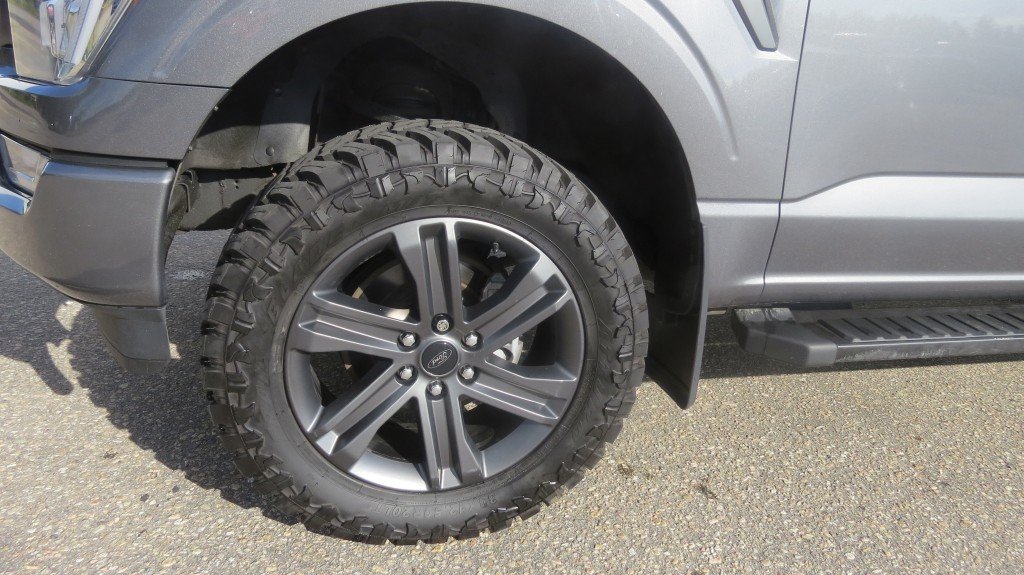 Ford F-150 Super Crew XLT 157'' WB 2023 à Les Escoumins, Québec - 9 - w1024h768px