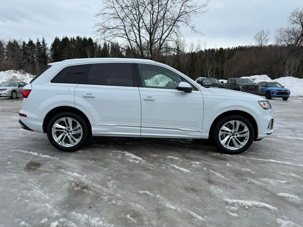 Audi Q7 Komfort 2024 à Amqui, Québec - 2 - w1024h768px
