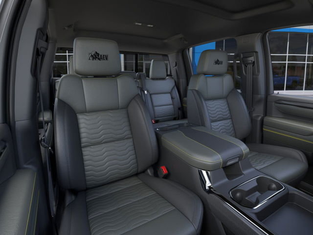2025 Chevrolet SILVERADO 2500 HD ZR2 in Amqui, Quebec - 6 - w1024h768px