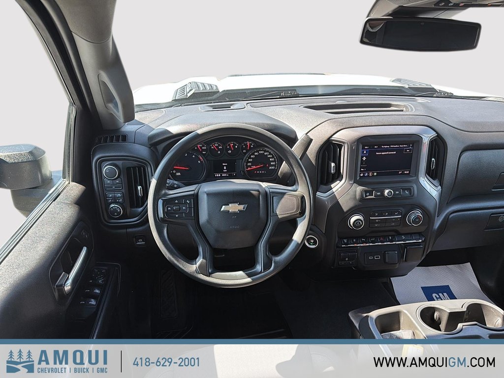 2024 Chevrolet Silverado 2500HD Custom in Amqui, Quebec - 9 - w1024h768px