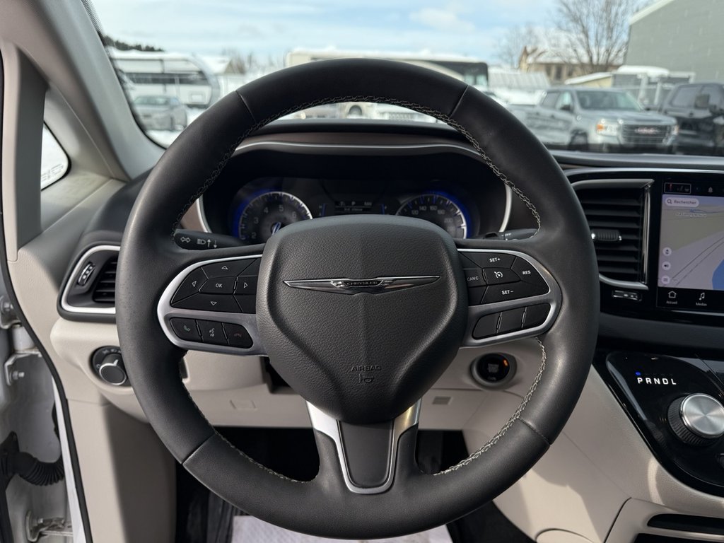 2022 Chrysler Grand Caravan SXT in Amqui, Quebec - 9 - w1024h768px