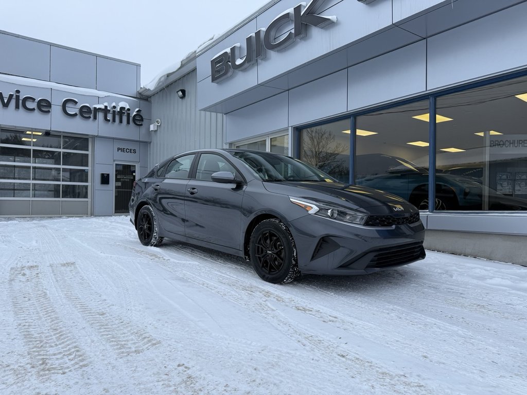 Kia Forte LX 2023 à Amqui, Québec - 1 - w1024h768px