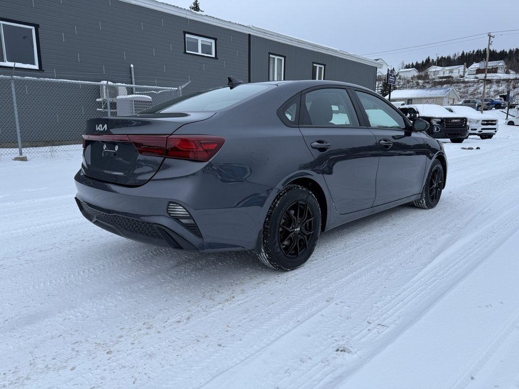 Kia Forte LX 2023 à Amqui, Québec - 6 - w1024h768px