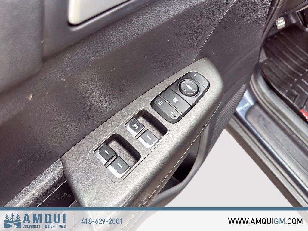 2020 Kia Sportage LX AWD in Amqui, Quebec - 11 - w1024h768px
