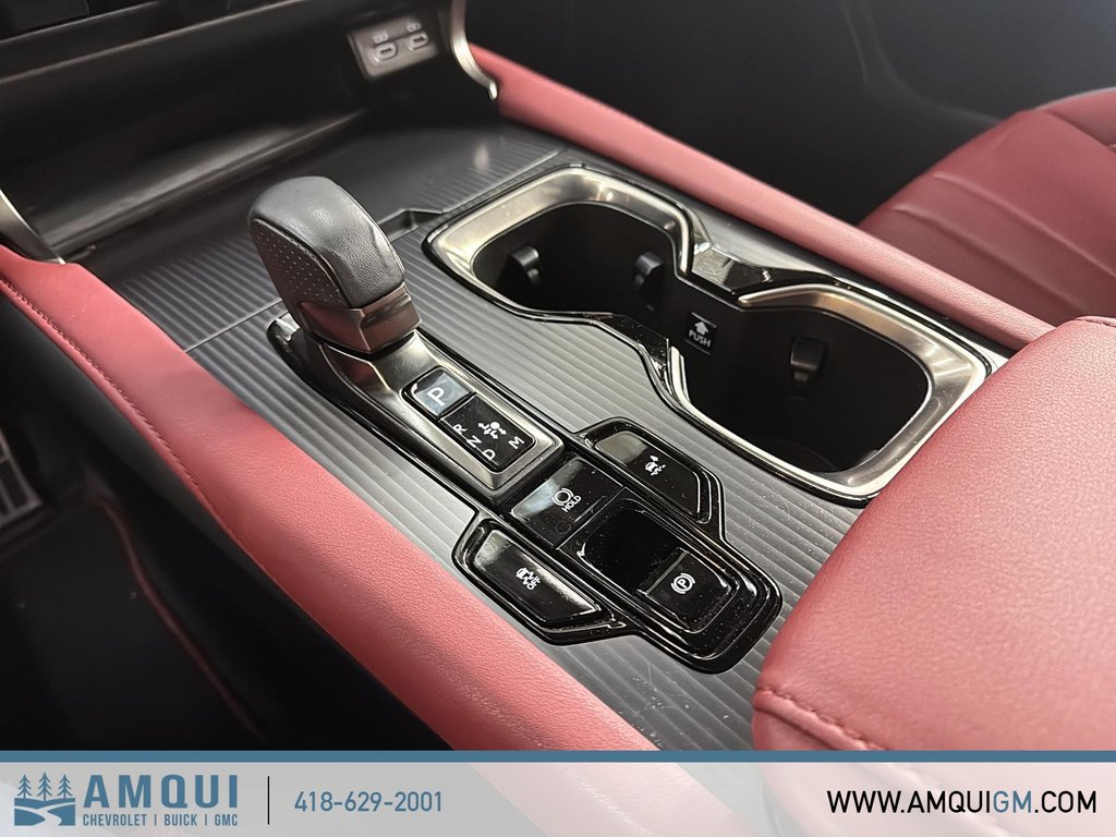 2023 Lexus RX 500h in Amqui, Quebec - 12 - w1024h768px