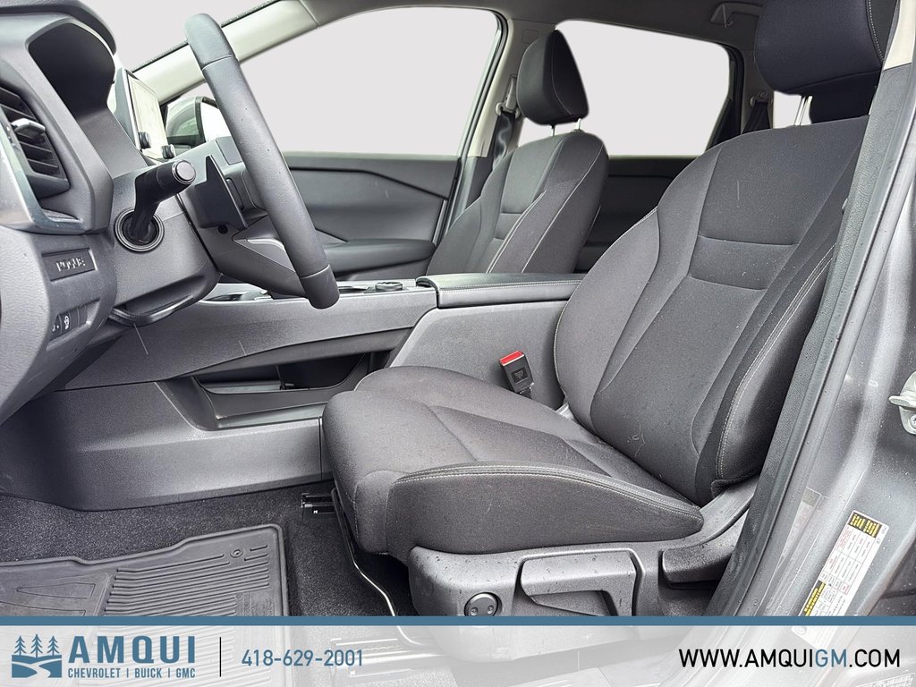 Nissan Rogue S 2024 à Amqui, Québec - 9 - w1024h768px