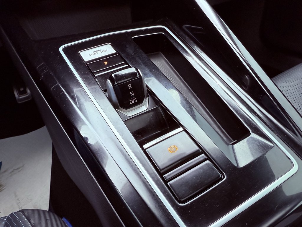 Volkswagen Golf R  2024 à Amqui, Québec - 13 - w1024h768px