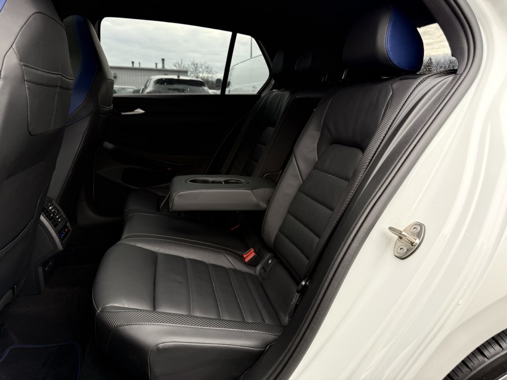 Volkswagen Golf R  2024 à Amqui, Québec - 14 - w1024h768px