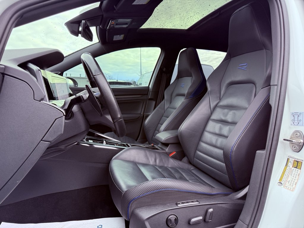 Volkswagen Golf R  2024 à Amqui, Québec - 8 - w1024h768px