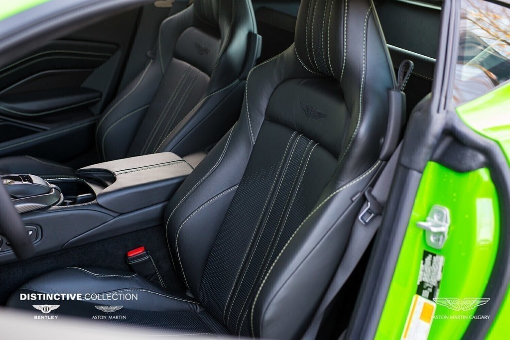 Distinctive Collection Bentley Aston Martin 2019 Aston
