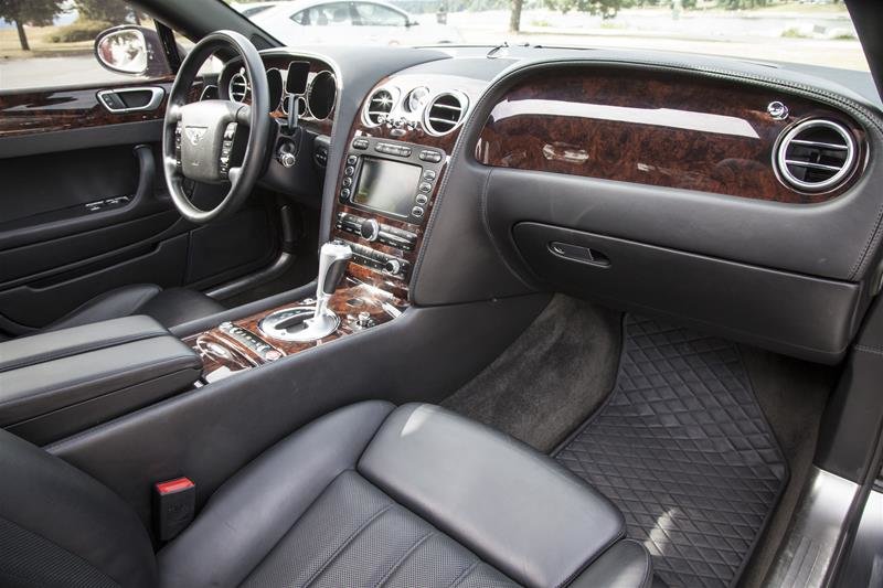 Jaguar Vancouver 2006 Bentley Continental Flying Spur