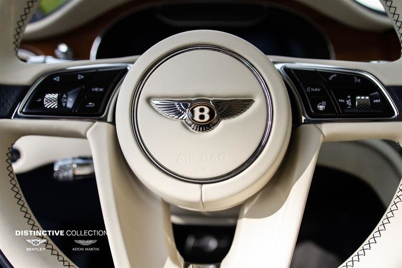 Distinctive Collection Bentley Aston Martin 2020