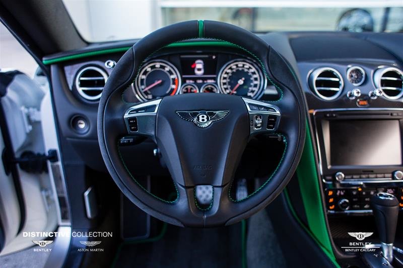 Distinctive Collection Bentley Aston Martin 2015