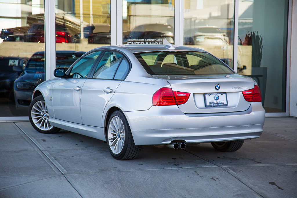 BMW Gallery | 2011 BMW 328i XDrive Sedan Classic Edition | #G17905C