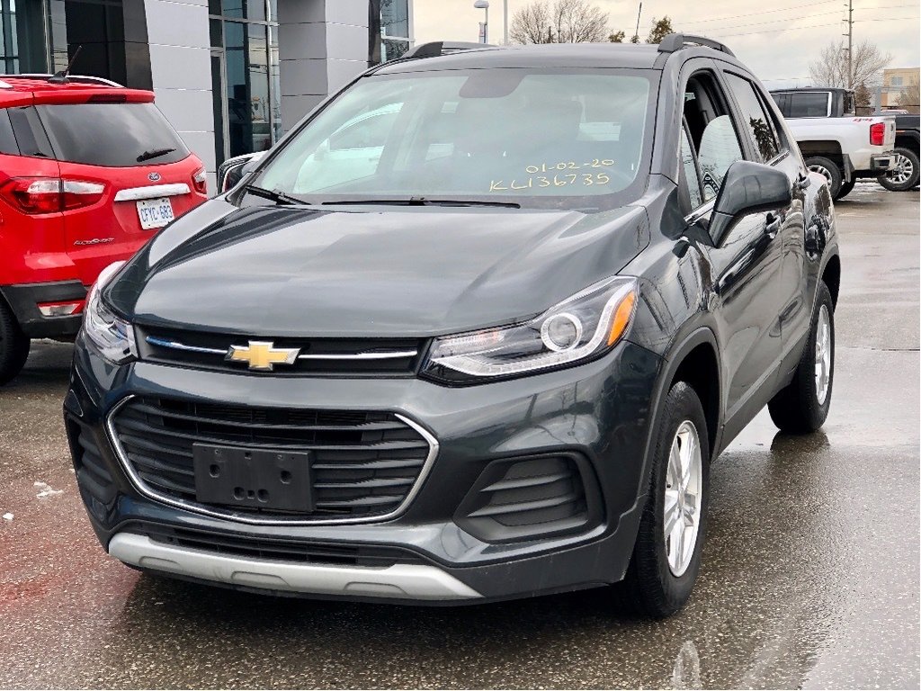 silver chevy trax 2019