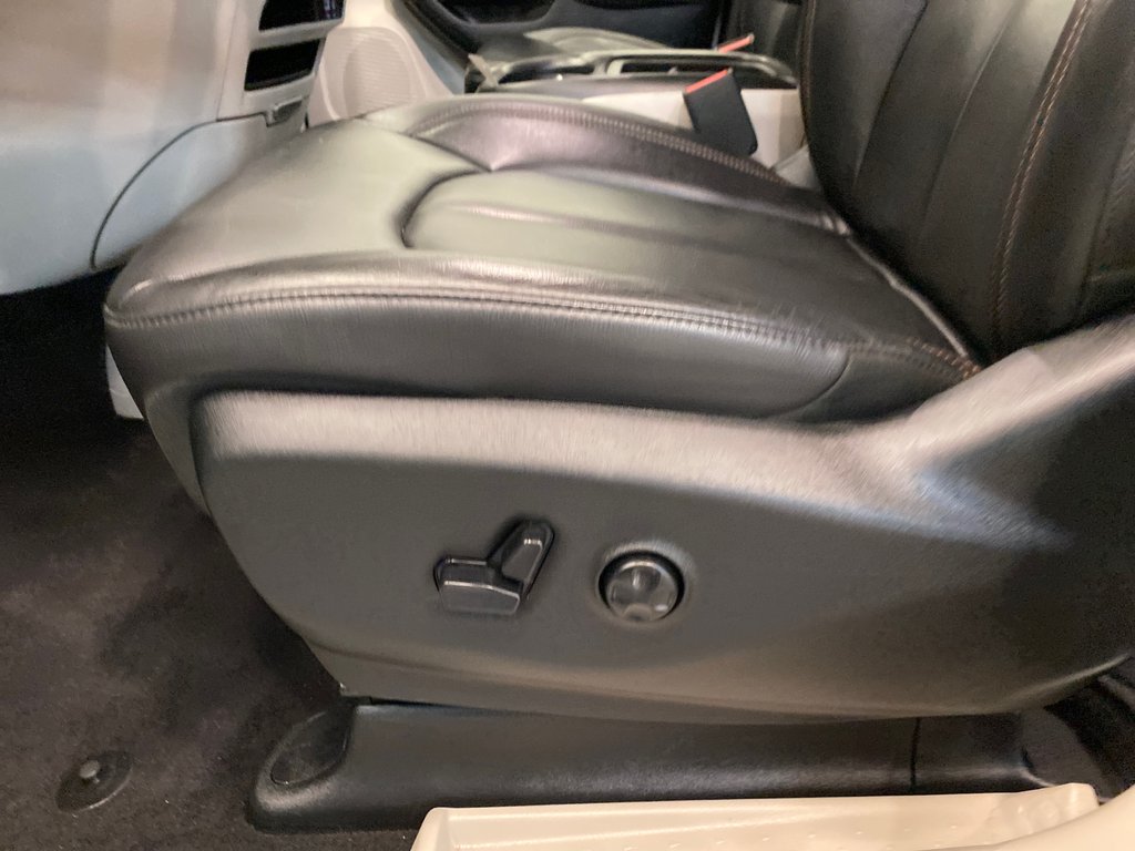 Hyundai of Regina 2017 Chrysler Pacifica Touringl Leather, Heated