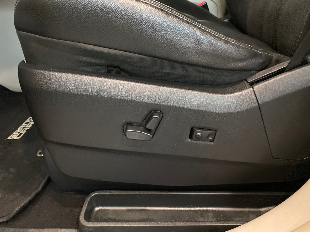 Triple Seven Chrysler 2012 Dodge Grand Caravan Crew Plus Leather