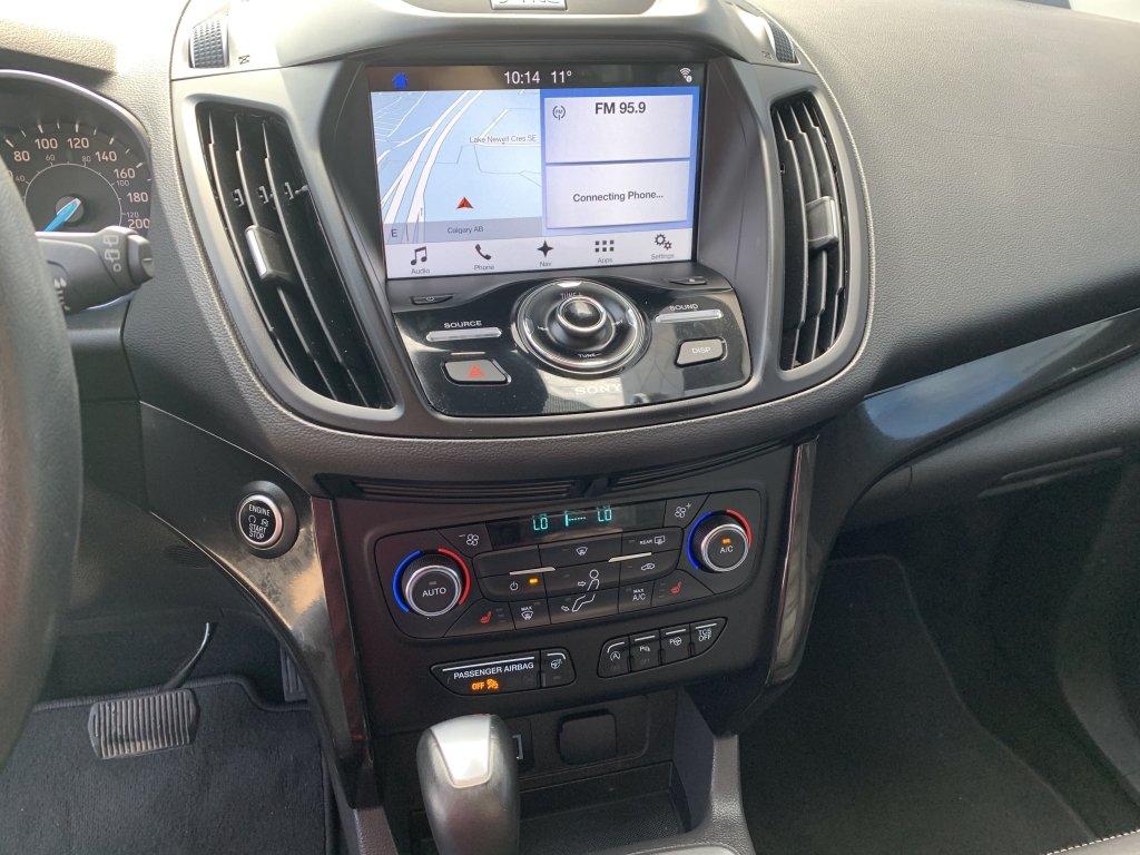 Hyundai Gallery | 2017 Ford Escape Titanium AWD, Leather, Navigation