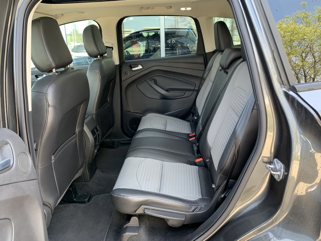 Hyundai Gallery 2019 Ford Escape Titanium 4WD, Panoramic sunroof