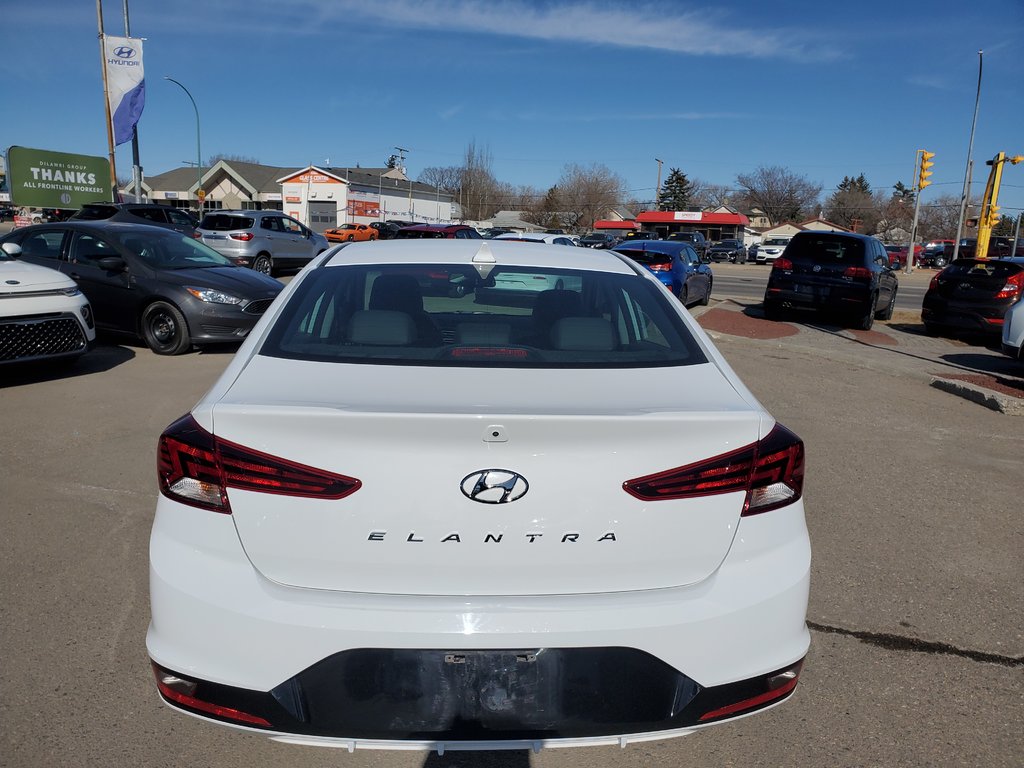 Hyundai of Regina 2020 Hyundai Elantra Sedan Luxury IVT Leather, Rear View Camera 4R3669