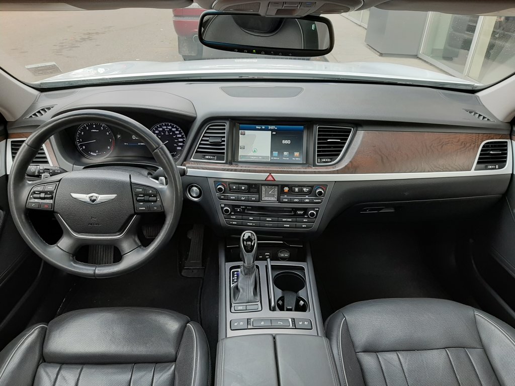 Hyundai Gallery | 2015 Hyundai Genesis 3.8 Luxury, Heated/Cooled Front ...