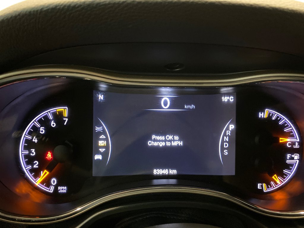 Hyundai of Regina 2015 Jeep Grand Cherokee 4x4 Laredo Keyless entry, Bluetooth, Touchscreen