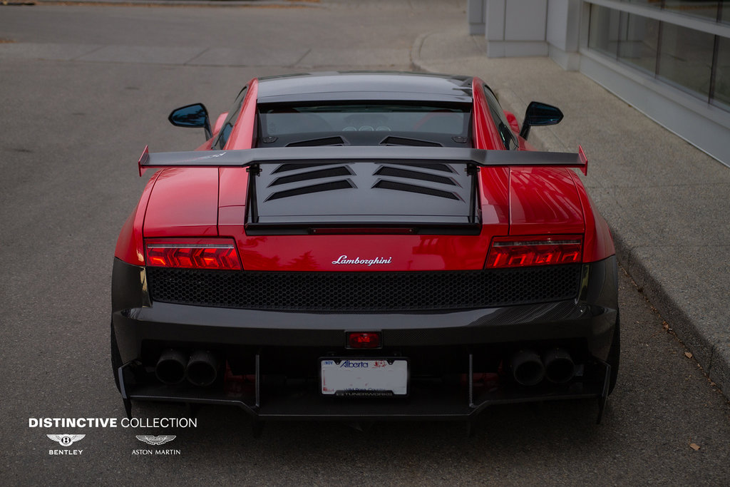 Distinctive Collection Bentley Aston Martin 2012
