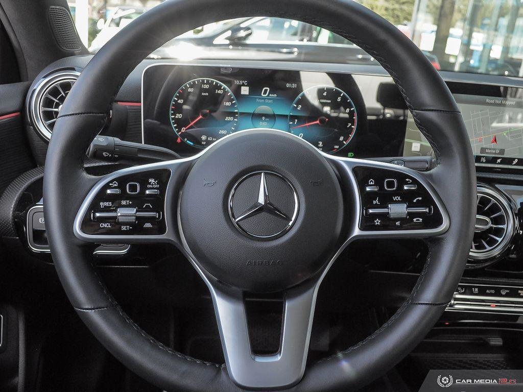 Mercedes-Benz North Vancouver | 2020 Mercedes-Benz A220 4MATIC Sedan