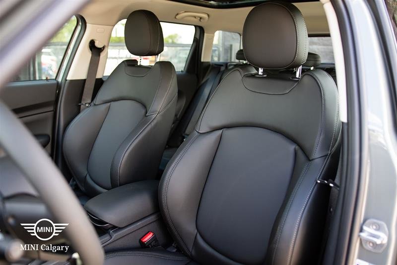 Mini Calgary 2019 Mini Cooper Clubman All4 M16542