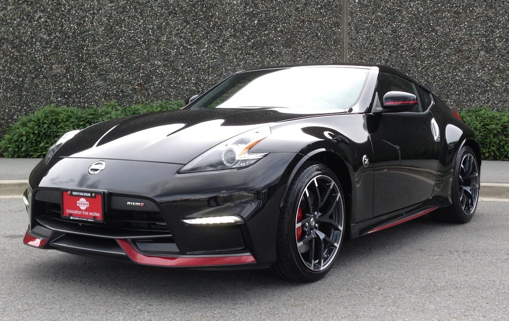 North Vancouver Nissan | 2016 Nissan 370Z Nismo Edition 6sp