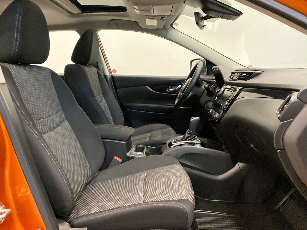Regina Nissan 2019 Nissan Qashqai SV All Wheel Drive,Heated Seats