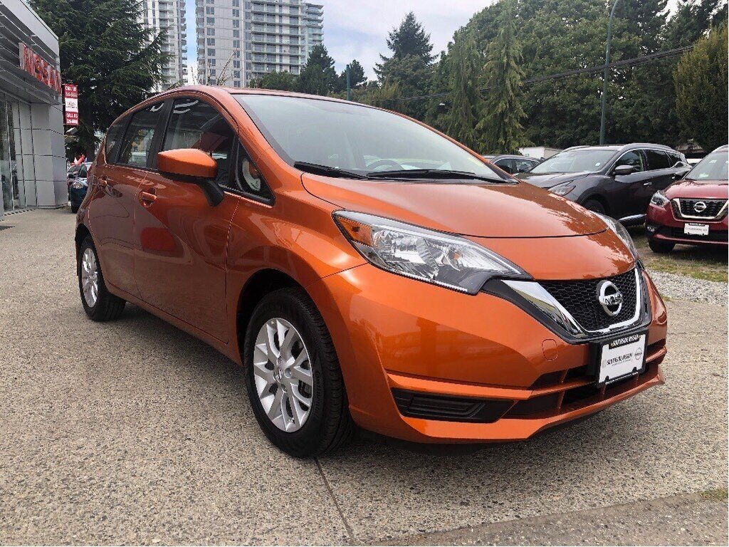 Southside Nissan | 2018 Nissan Versa Note Hatchback 1.6 SV CVT (2)