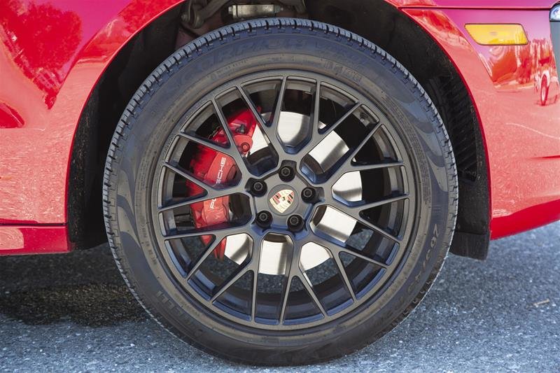 Jaguar Vancouver | 2018 Porsche Macan GTS | #L19381-1