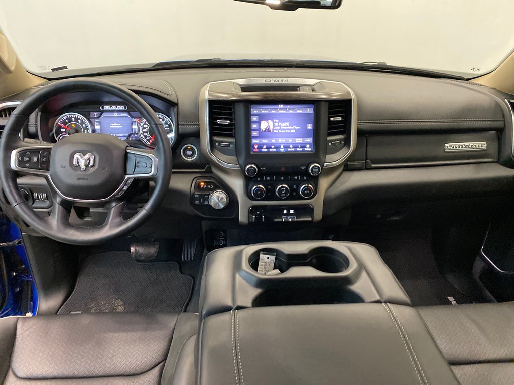 Triple Seven Chrysler 2019 Ram 1500 LARAMIE CC 4x4 3.21 Rear Axle ratio, Keyless Entry 210202